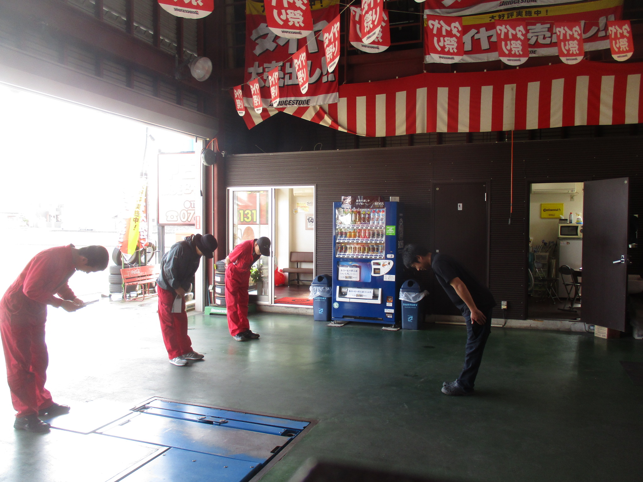 Gw多忙な為 店長休日出勤してくれました 和歌山 泉南でタイヤを探すならタイヤショップ インター