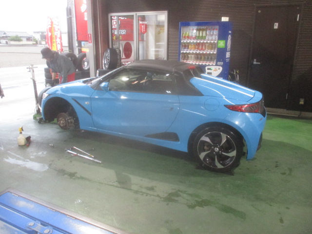 S660 タイヤ交換ご来店頂きました 和歌山 泉南でタイヤを探すならタイヤショップ インター